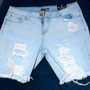 The mixer distress denim Bermudas